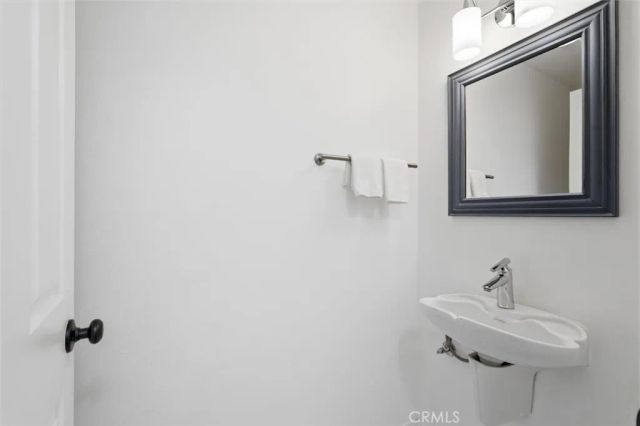 1207 S Catalina Avenue, Redondo Beach, CA 90277