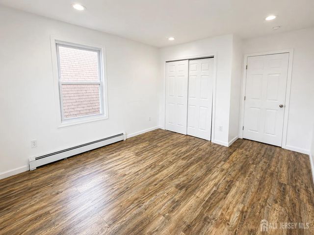 39 Union Street, Carteret, NJ 07008
