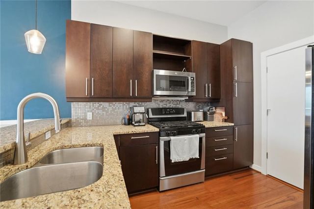 870 Inman Village Parkway NE 421, Atlanta, GA 30307