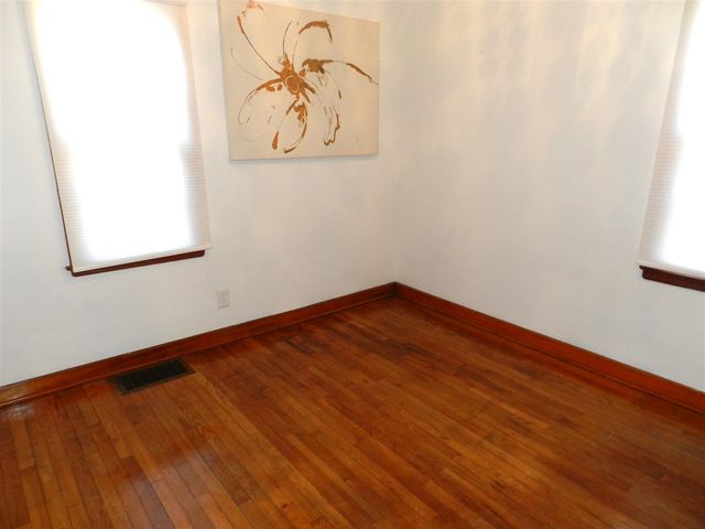 380 N Mccord Street, Benton Harbor, MI 49022