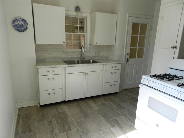 380 N Mccord Street, Benton Harbor, MI 49022