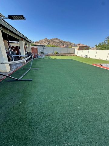 653 Suukat Court, San Jacinto, CA 92582