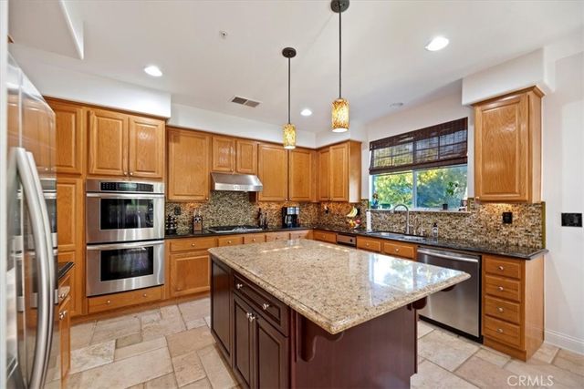 2310 Crown Point Court, Oxnard, CA 93036