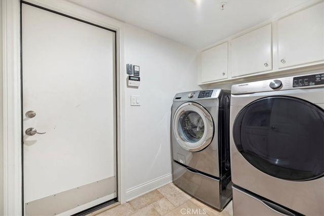 2310 Crown Point Court, Oxnard, CA 93036