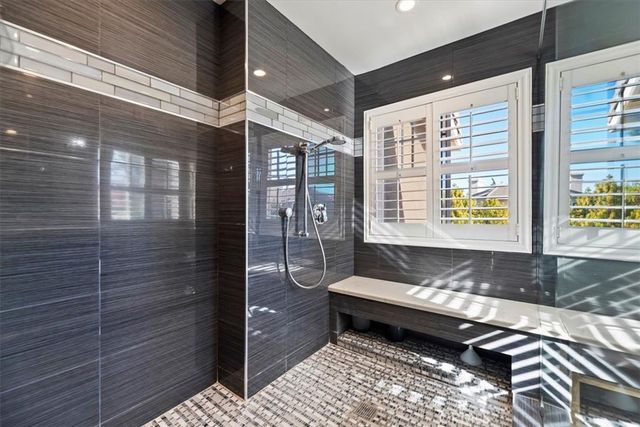 2310 Crown Point Court, Oxnard, CA 93036