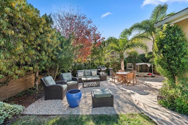 2310 Crown Point Court, Oxnard, CA 93036