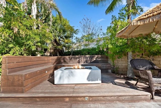 2310 Crown Point Court, Oxnard, CA 93036