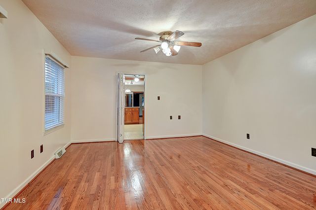 801 Hemlock Street, Elizabethton, TN 37643
