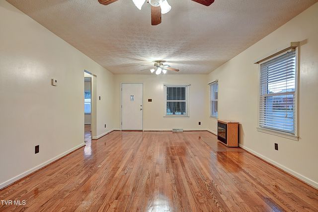 801 Hemlock Street, Elizabethton, TN 37643