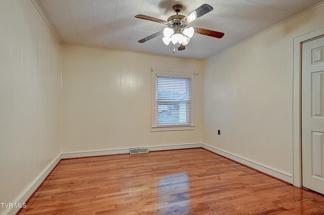 801 Hemlock Street, Elizabethton, TN 37643