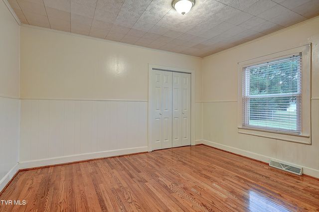 801 Hemlock Street, Elizabethton, TN 37643