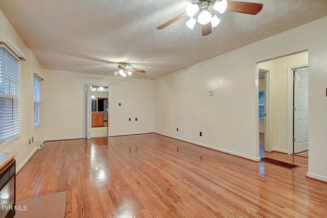 801 Hemlock Street, Elizabethton, TN 37643