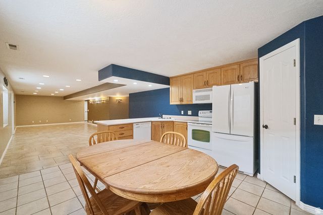 8859 S LONG DR, West Jordan, UT 84088