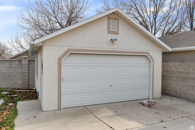 8859 S LONG DR, West Jordan, UT 84088