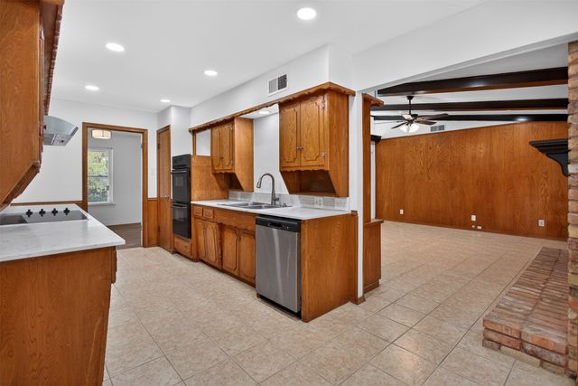 6422 Rock Canyon Circle, Dallas, TX 75232