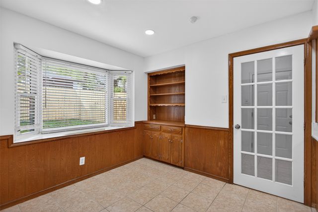 6422 Rock Canyon Circle, Dallas, TX 75232