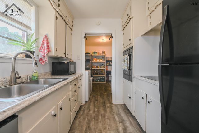 1907 MARGARET DRIVE, Wichita Falls, TX 76306