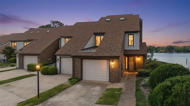 68 Sandie Point LN, Portsmouth, VA 23701