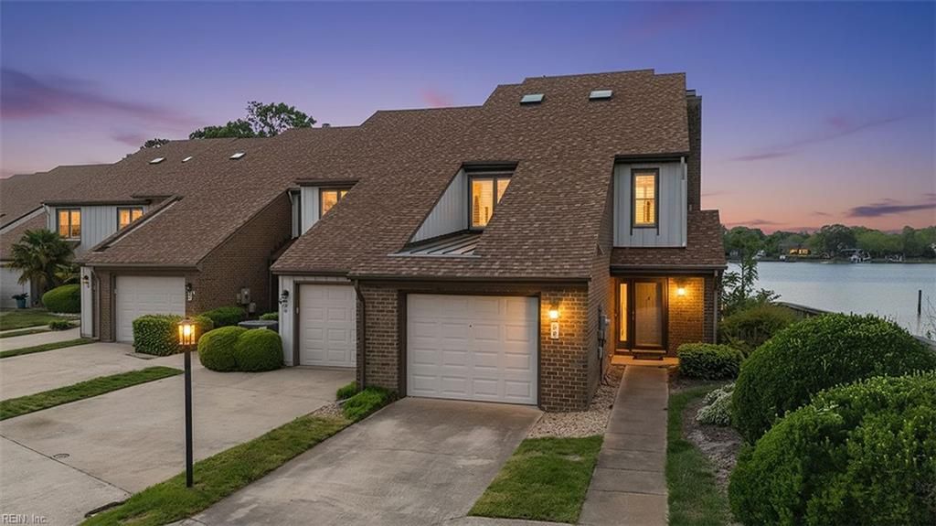 68 Sandie Point LN, Portsmouth, VA 23701