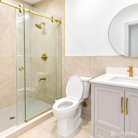 46 Foyer Street, Edison, NJ 08817