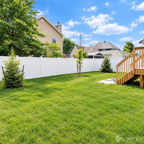 46 Foyer Street, Edison, NJ 08817