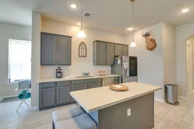 1111 San Jacinto Street, La Porte, TX 77571
