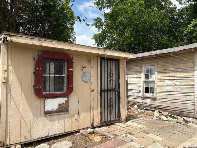 2715 SAN LUIS ST, San Antonio, TX 78207