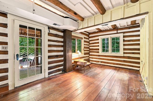 1925 Laurel Park Highway, Hendersonville, NC 28739