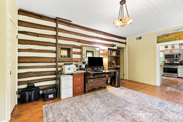 1925 Laurel Park Highway, Hendersonville, NC 28739