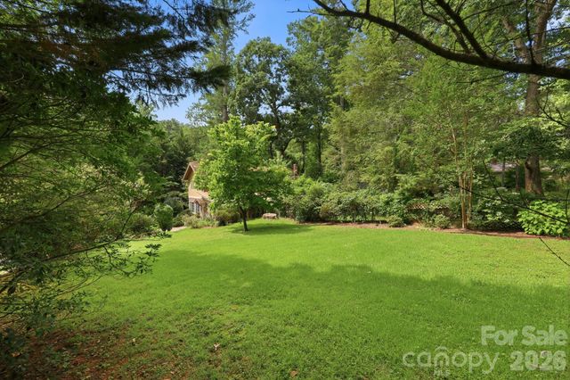 1925 Laurel Park Highway, Hendersonville, NC 28739