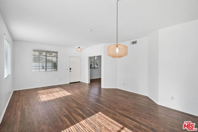 3843 Vitrina Lane, Palmdale, CA 93551
