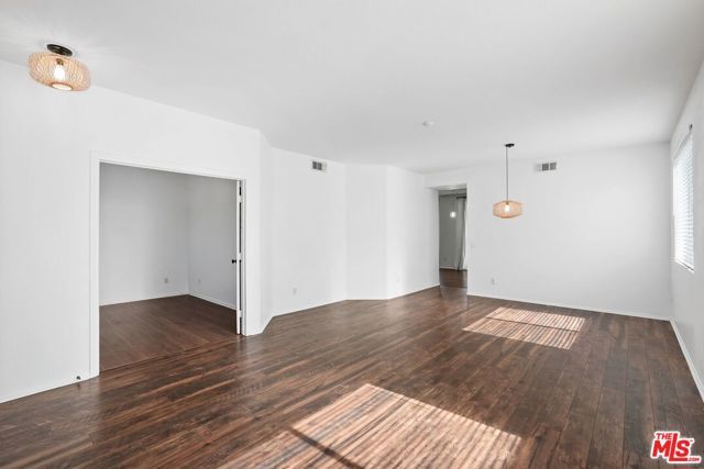 3843 Vitrina Lane, Palmdale, CA 93551