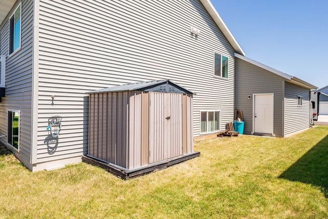 7381 20th Street S, Fargo, ND 58104