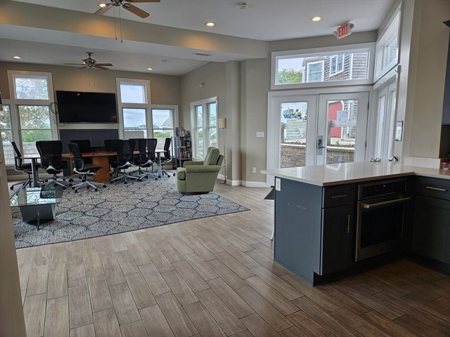 19 Marina 19, Hull, MA 02045