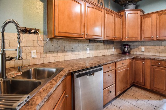 1905 Countryside Lane, Rogers, AR 72758