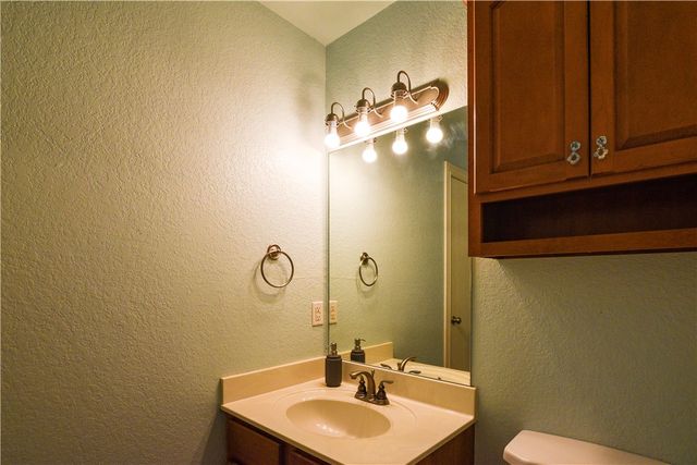 1905 Countryside Lane, Rogers, AR 72758