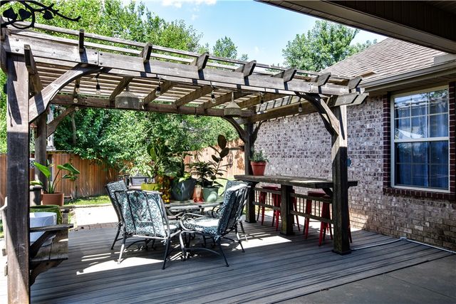 1905 Countryside Lane, Rogers, AR 72758