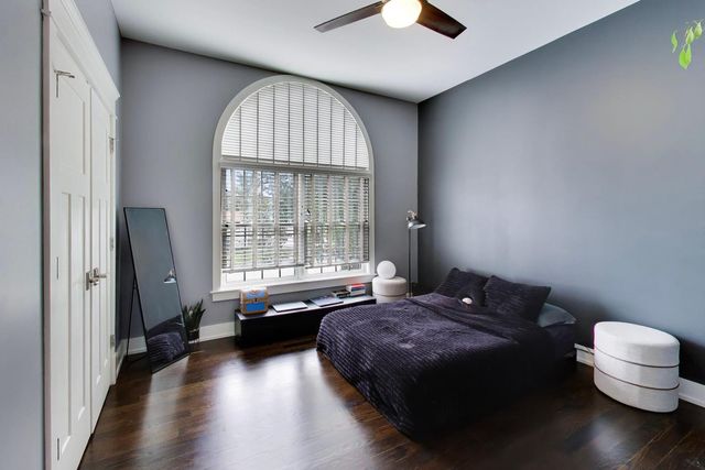 5608 N FAIRVIEW Avenue, Chicago, IL 60631