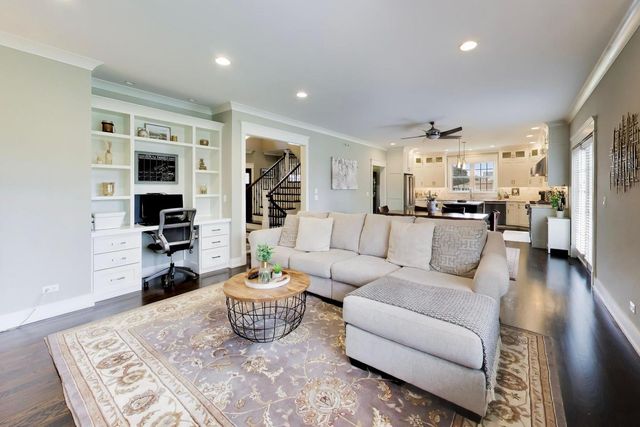 5608 N FAIRVIEW Avenue, Chicago, IL 60631