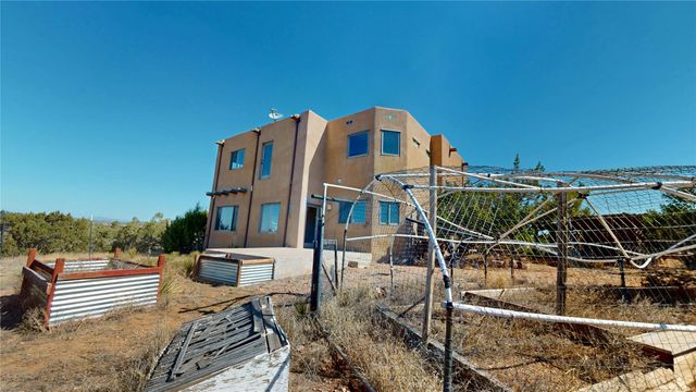 80 Paseo De Angel, Santa Fe, NM 87507