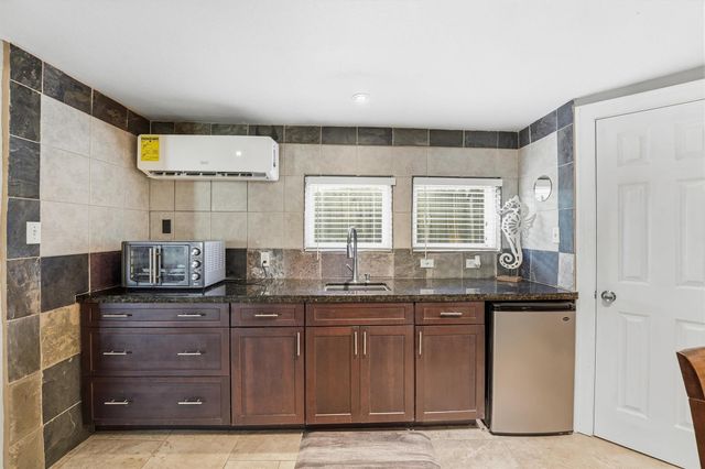 1314 15th Street, Galveston, TX 77550