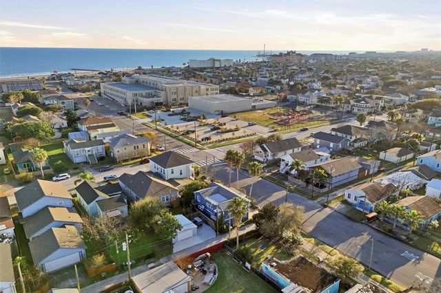 1314 15th Street, Galveston, TX 77550