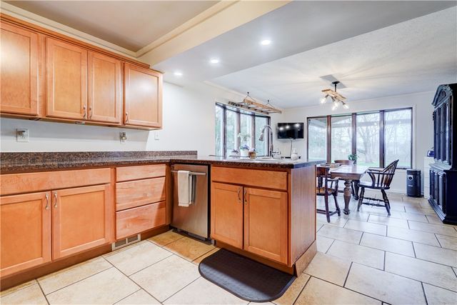 23 Barcrest Drive, Greece, NY 14416