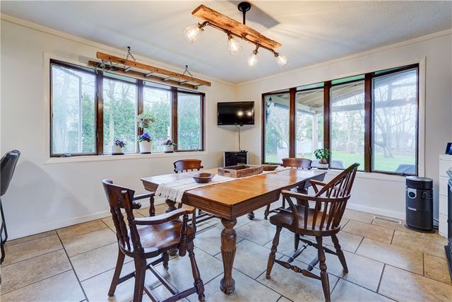 23 Barcrest Drive, Greece, NY 14416