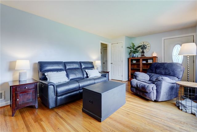 23 Barcrest Drive, Greece, NY 14416