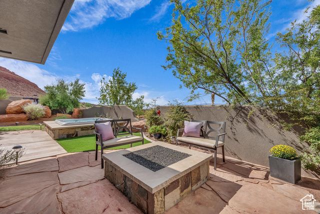 2047 W COUGAR ROCK CIR, St. George, UT 84770