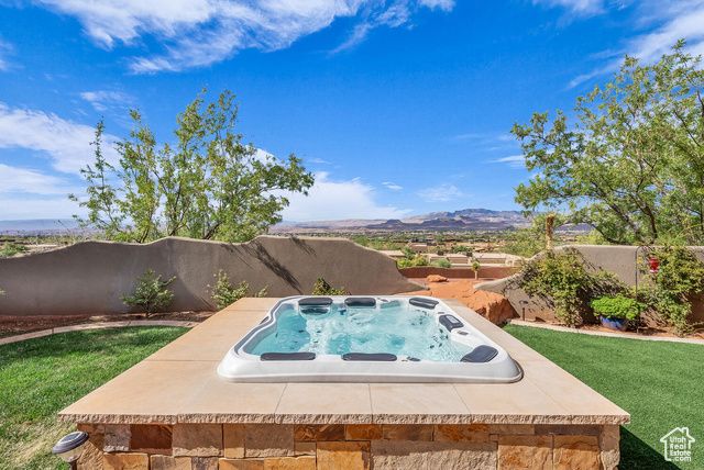 2047 W COUGAR ROCK CIR, St. George, UT 84770