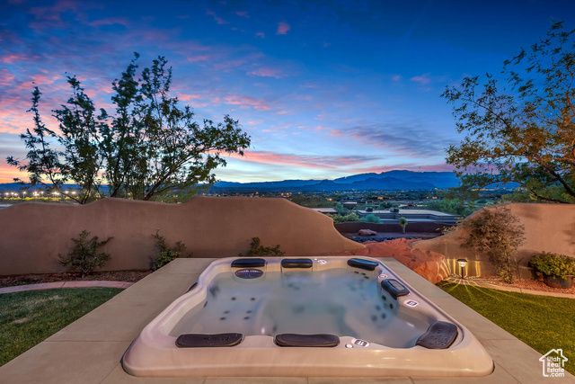 2047 W COUGAR ROCK CIR, St. George, UT 84770