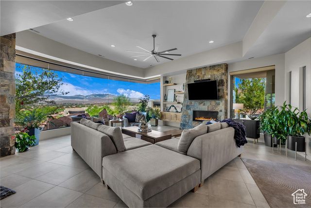 2047 W COUGAR ROCK CIR, St. George, UT 84770