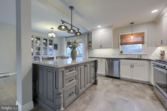 204 WILSHIRE BLVD, Reading, PA 19608